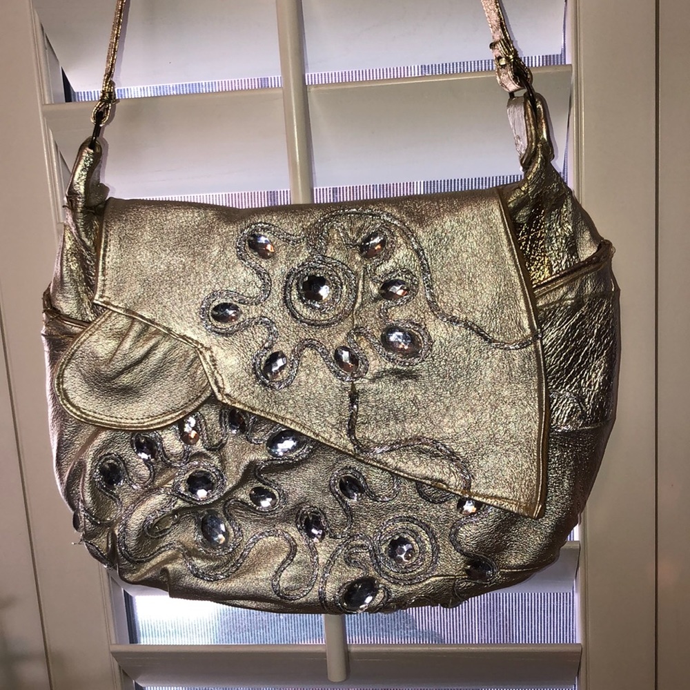 5️⃣ for $5️⃣! Wonderful VTG Metallic Purse